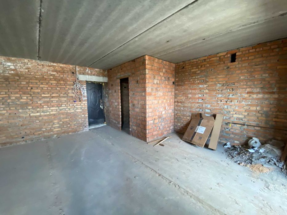 Продаж 2к квартири Південно-Захід SL