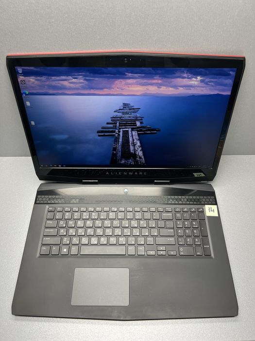 14 Ноутбук Alienware M17 i7-8750H/16/1Tb/RTX2070with Max-Q/17,3/120Hz
