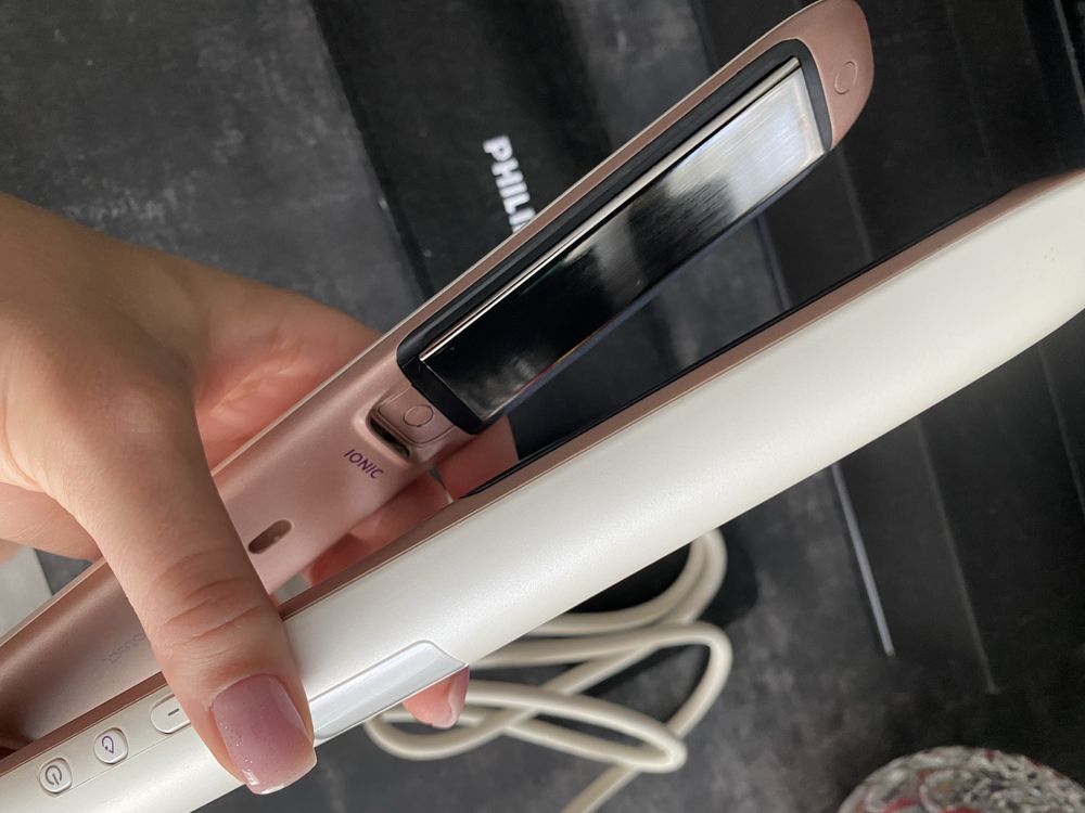 Стайлер для волосся PHILIPS MoistureProtect