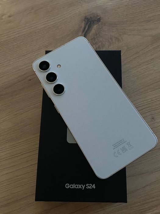 Продам Samsung S24