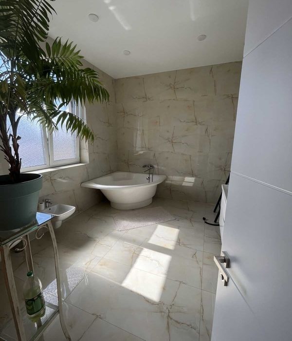 Продажа ДОМА в Совиньоне,  гараж, бассейн, 7.5 сот