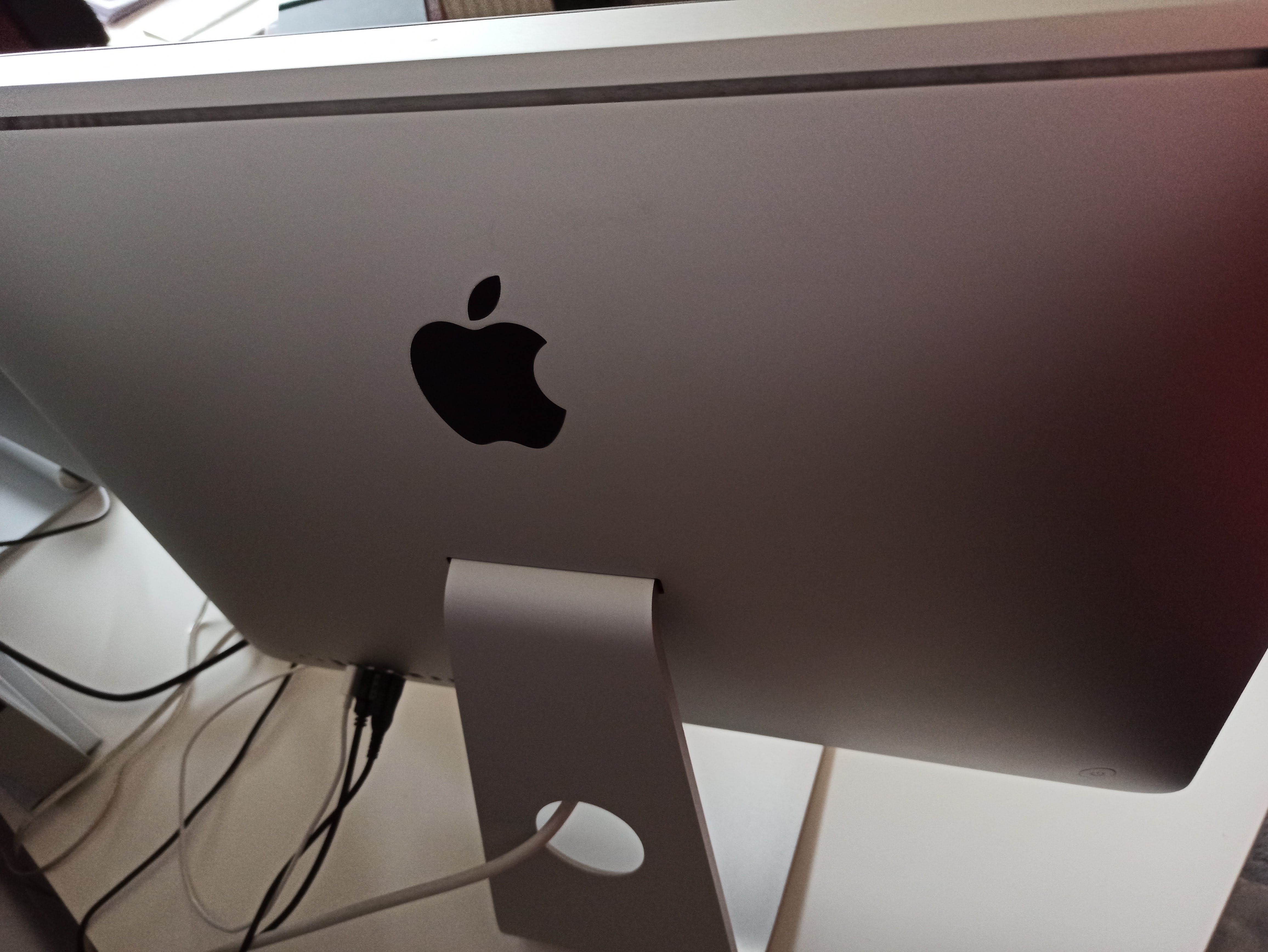 APPLE iMac 21.5' / Core i5 / 12GB RAM / 500GB HD / STAN IDEALNY!