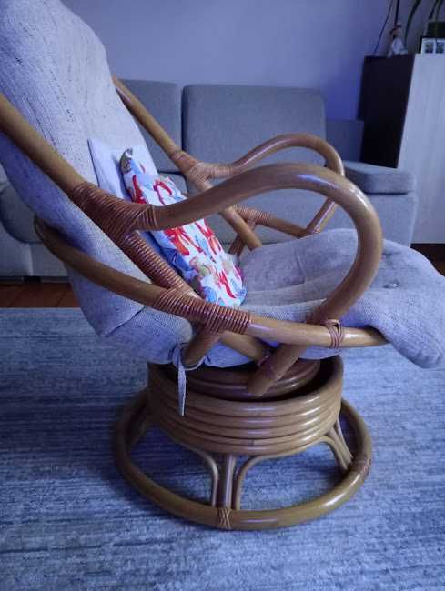 Sprzedam fotel bujano- obrotowy bambus, ratan