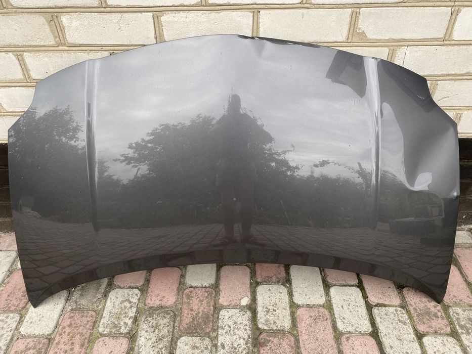 Продается капот Toyota Ayris