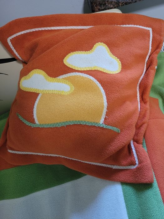 Narzuta dziecięca i poduszka firmy Meblik kolekcja Sawanna