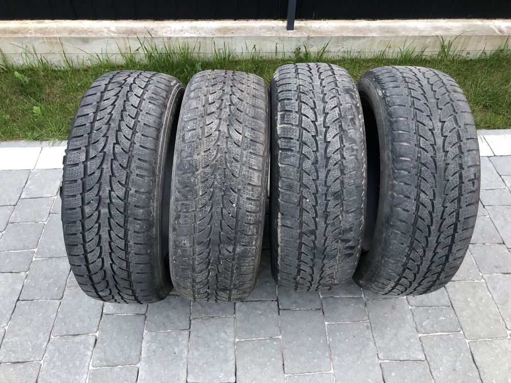 Шини резина б/у 235/60R18