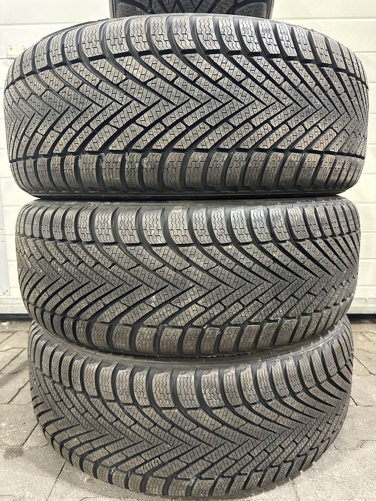 235/50 r19 103V Pirelli Powergy Winter
