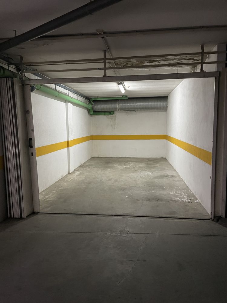 Garagem fechada centro Famalicão