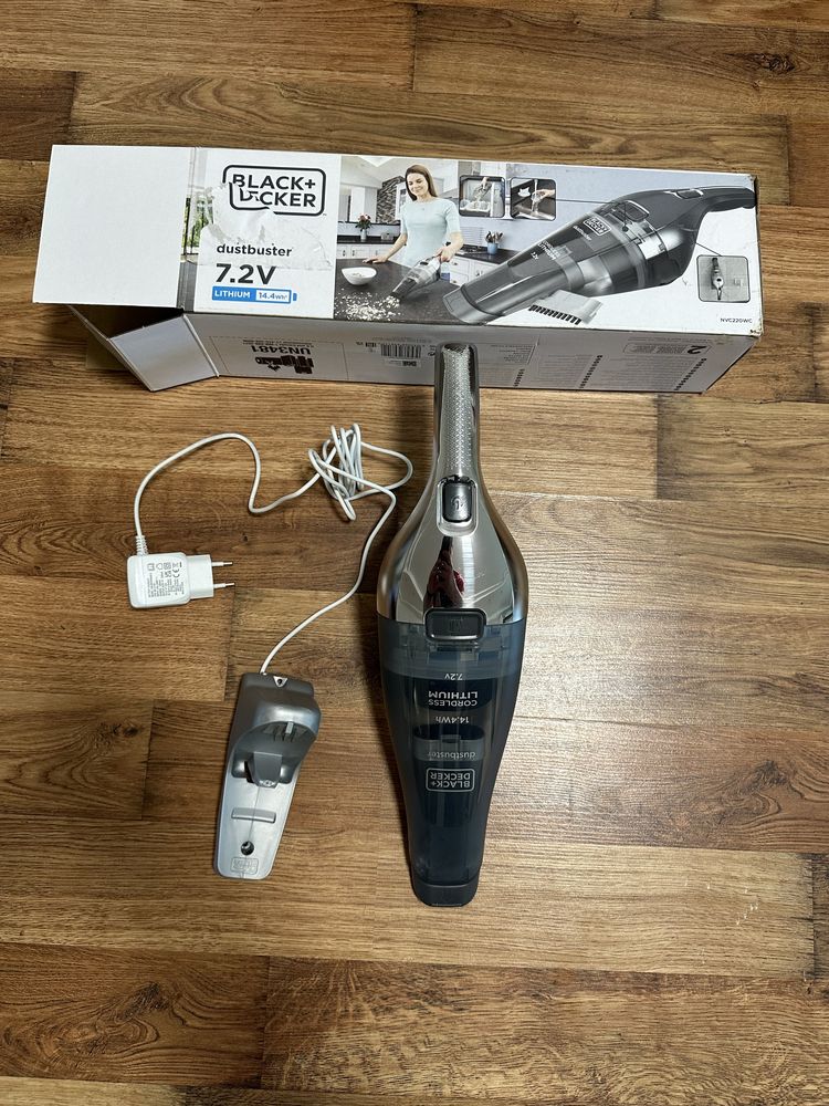 Пылесос автомобильный  black decker dustbuster 7.2v