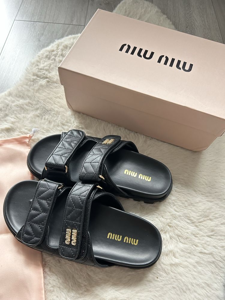 Klapki miu miu sandaly czarne damskie