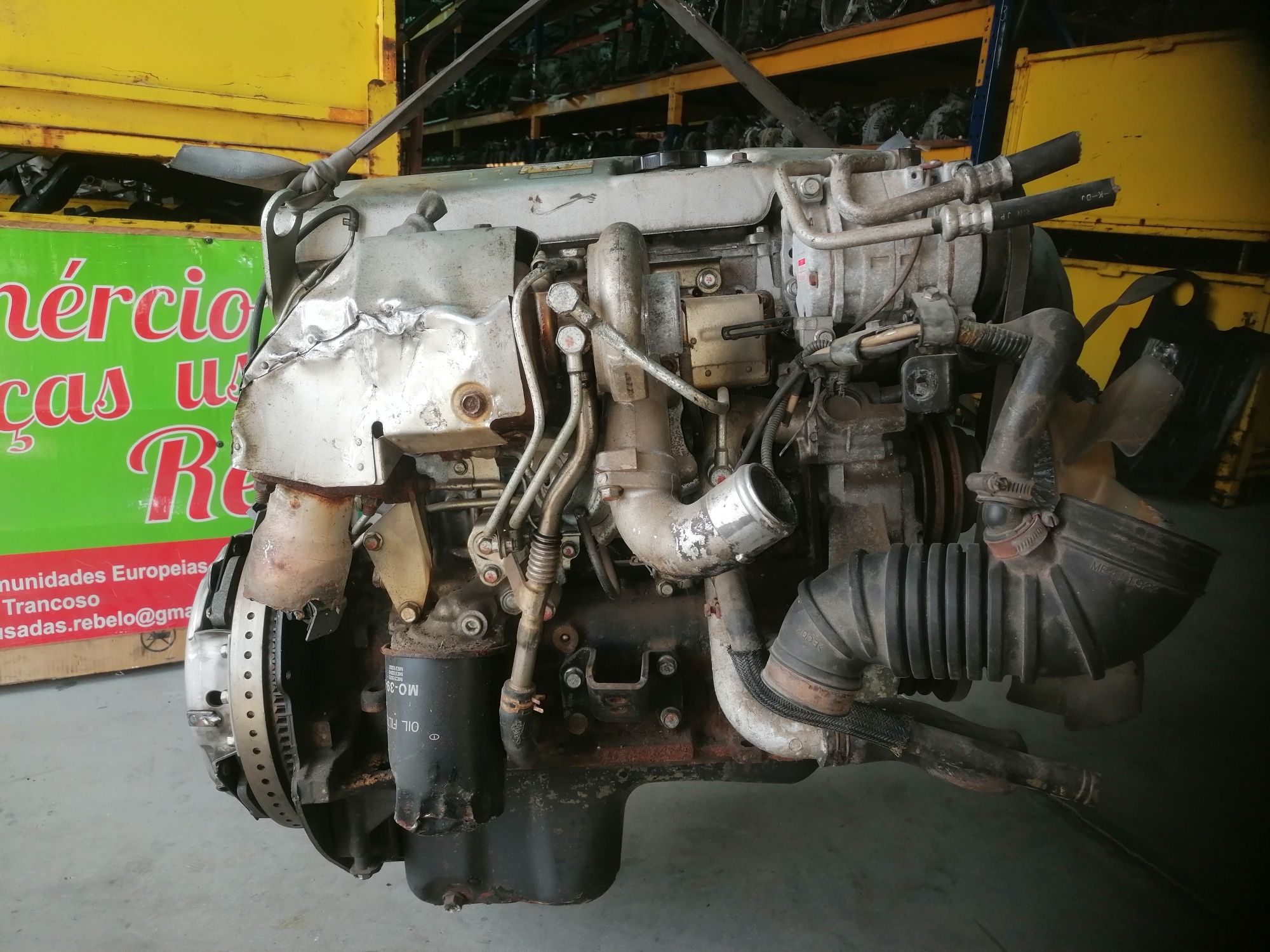Motor Mitsubishi canter
