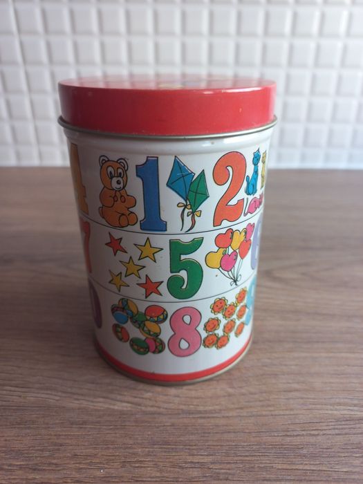 Kolekcjonerska  - Puszka - Magnetyczne Liczby