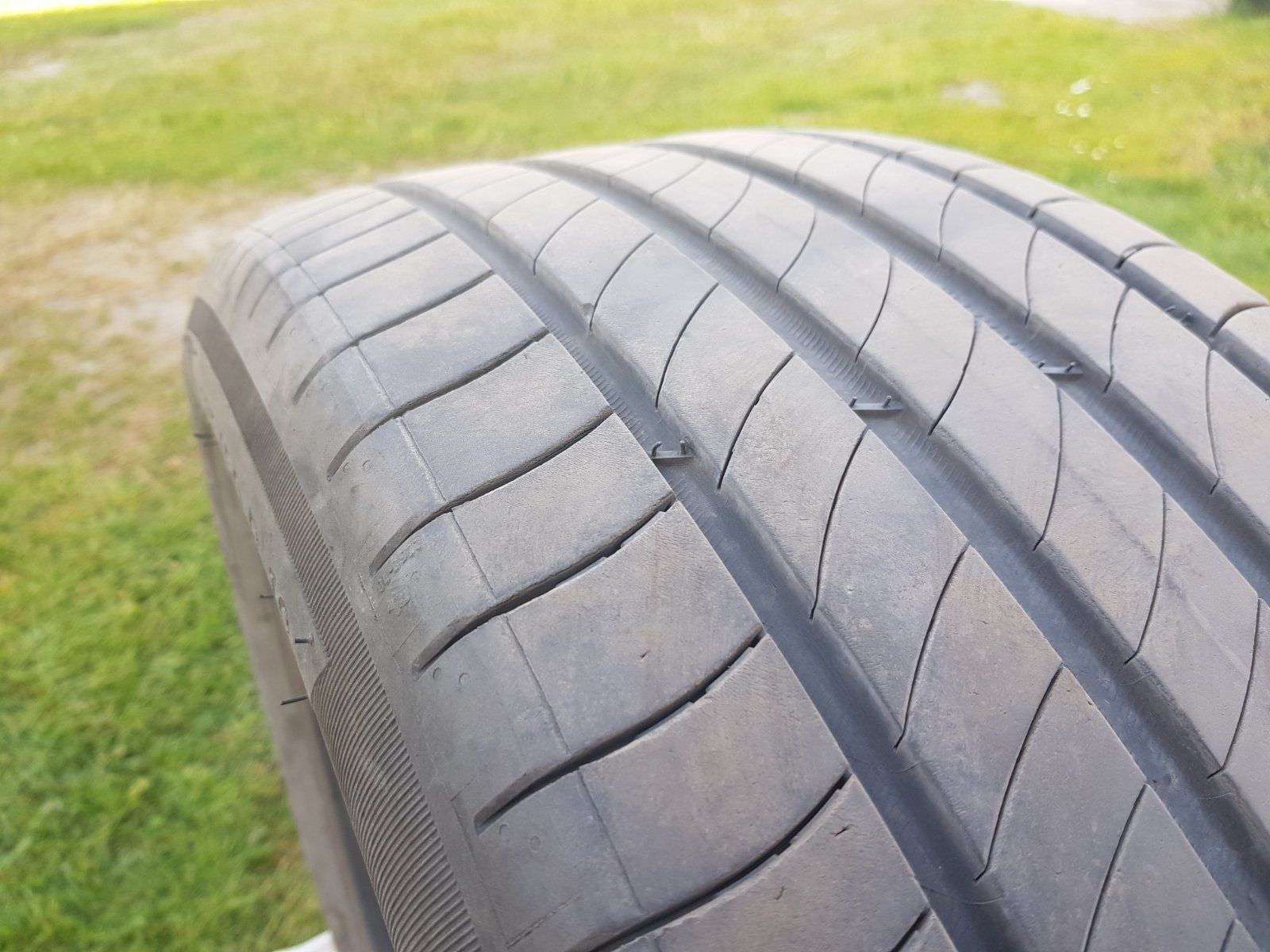 Шини 235 х 50 R19 - Michelin