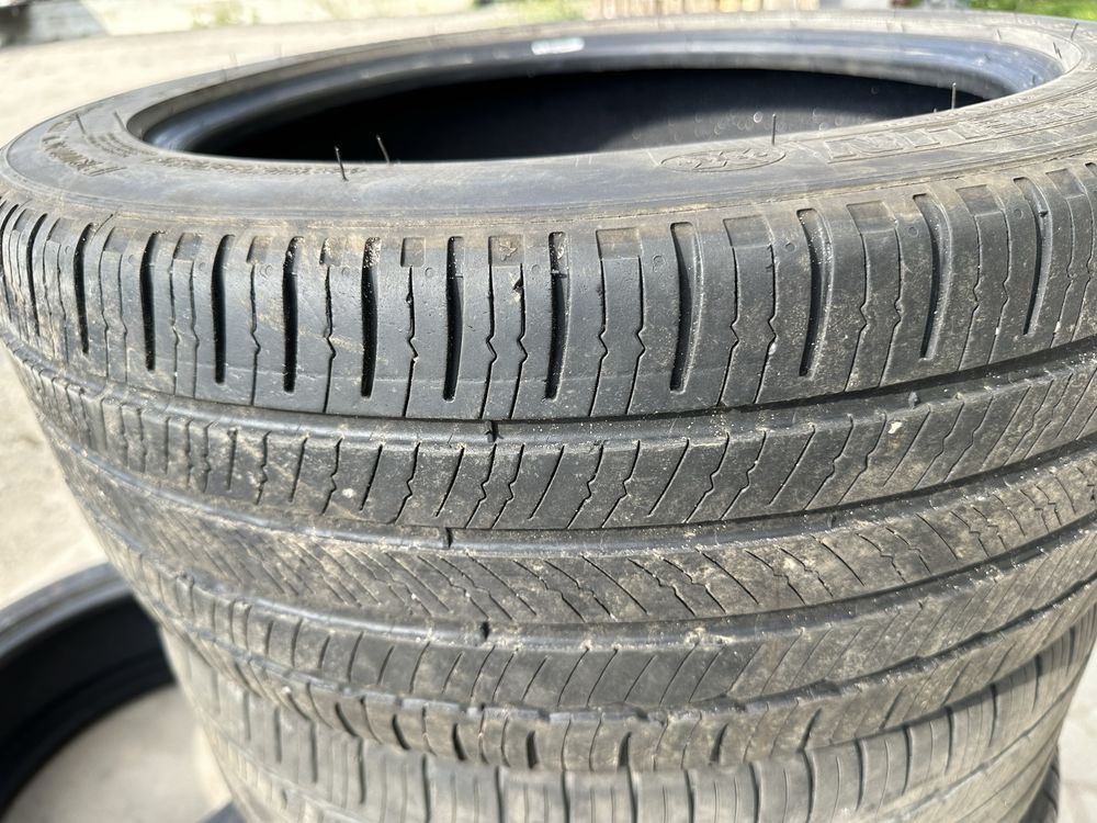 Шини R18 Michelin
