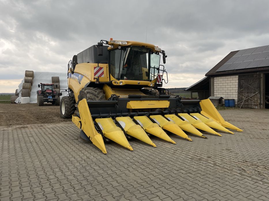 Przystawka do kukurydzy Fantini 8 rzędów New Holland