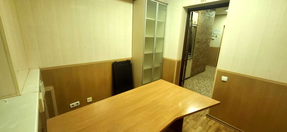 Продаж приміщення, БЕЗПЕЧНЕ місце, вул. Незалежної України, буд. 40-А.