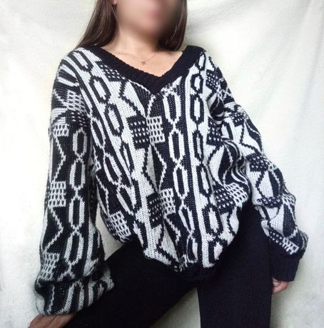 Czarny Sweter bluza z dekoltem V wzorki warkocz uniwersalny Vintage