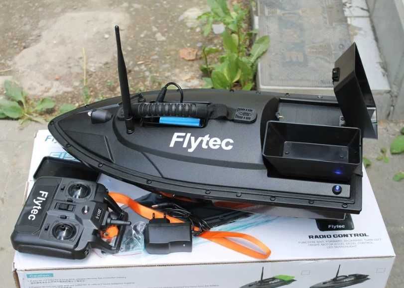 Катер Flytec для рибалки, кораблик для прикормки