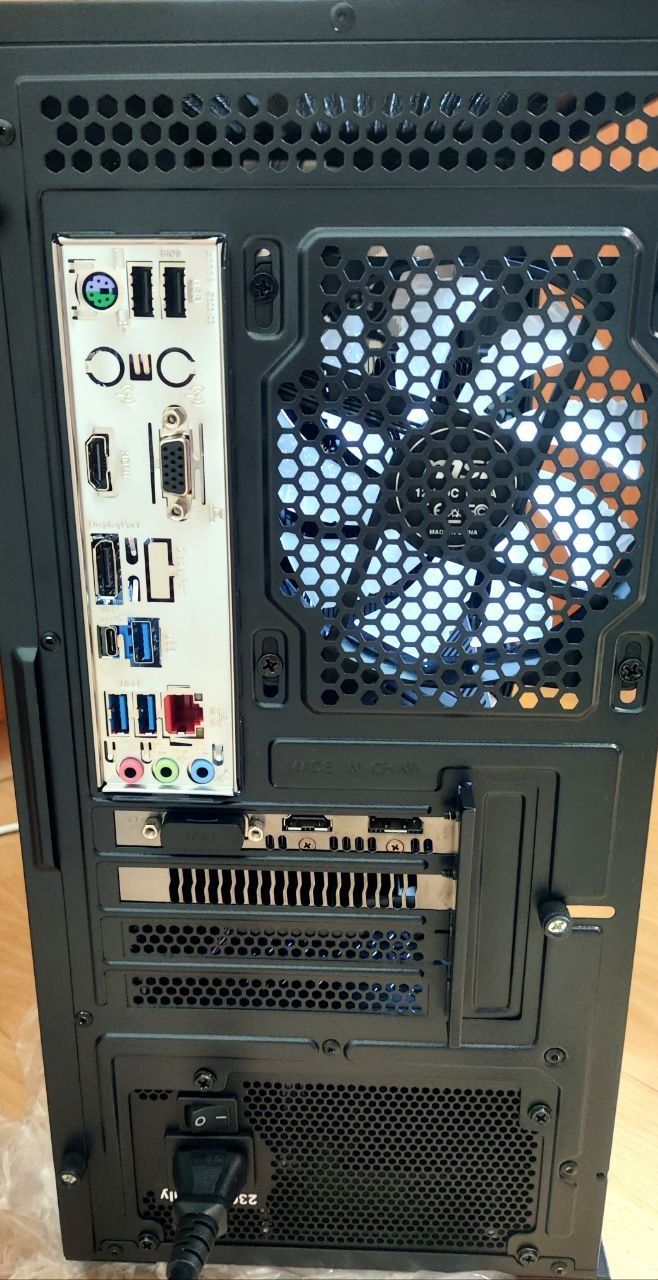 Комп'ютер на Intel Core i3 12100f