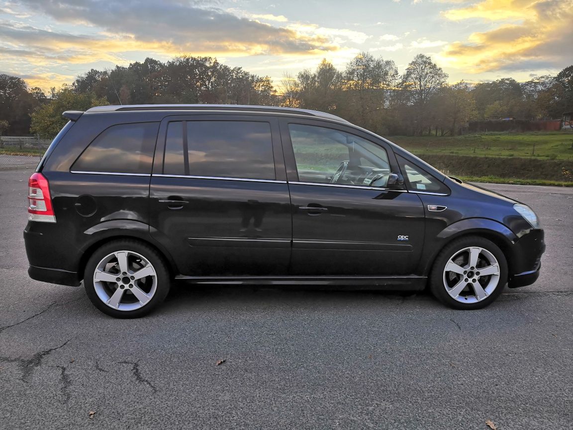 Opel Zafira 1.9 OPC line