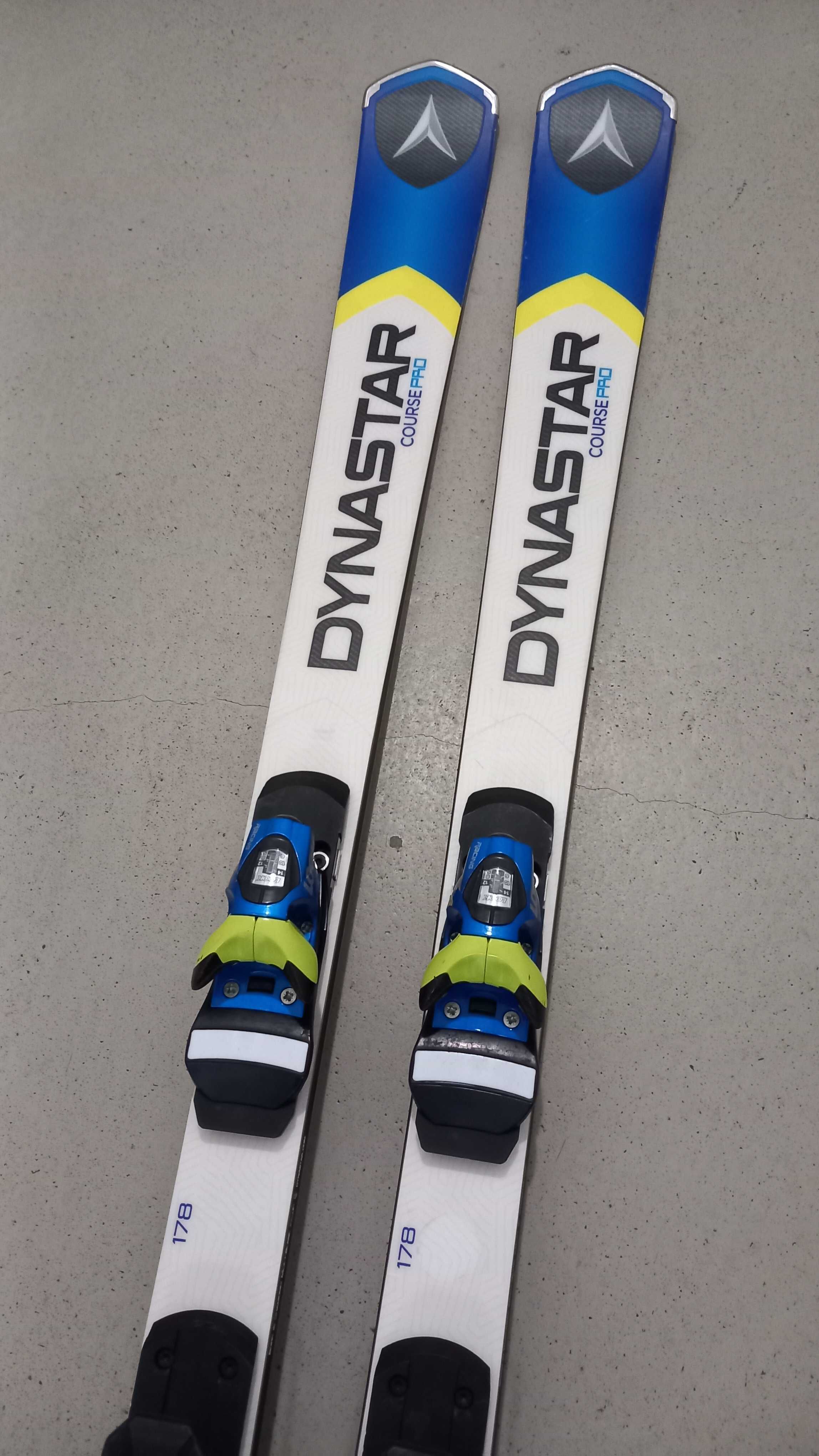 Narty Dynastar Pro Course 178 cm z wiazaniami Look