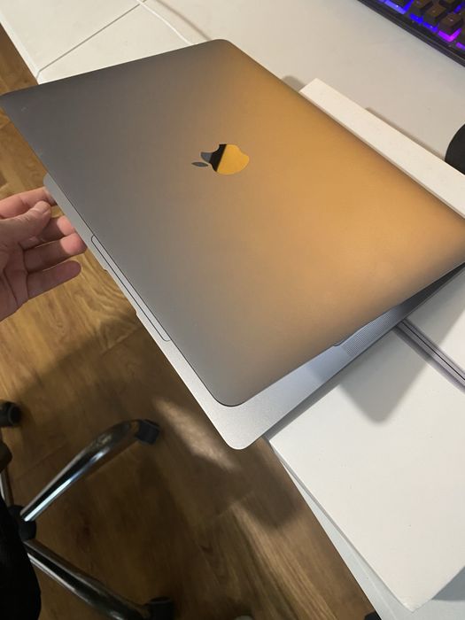 Macbook Air 2020 M1 8/256