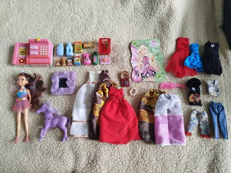 Zestaw paka ubrań ubranka dla lalek ciuszki pegaz konik gratis zabawki