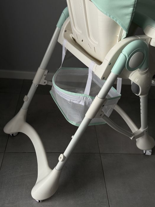 Стульчик для кормления и творчества