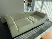 Beige Sofa - Sofá Bege