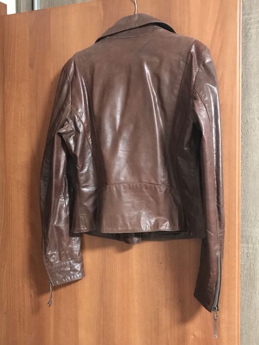 Косуха. Шкіряна жіноча куртка. Подарунок