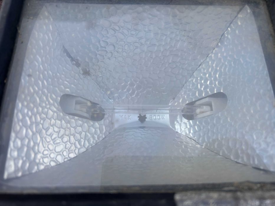 Lampa halogen 100W hermetyczny na zewnątrz