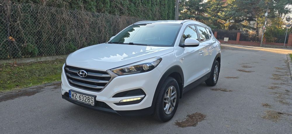 Hyundai Tucson Polski Salon i bezwypadkowy spalanie 5litrów Euro6 nawigacja