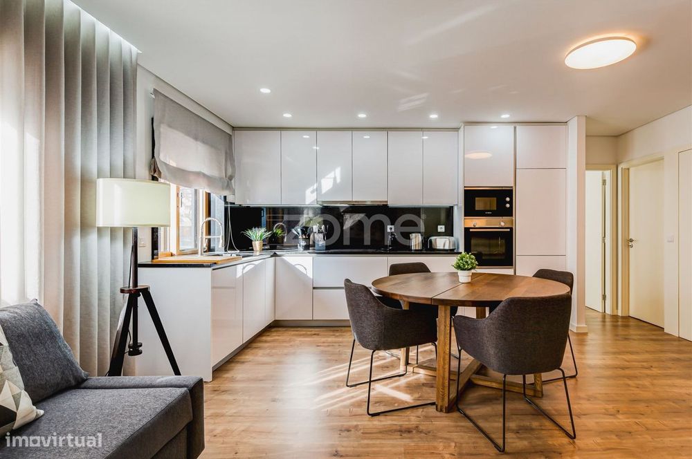 T2+1 Renovado com Garagem na Senhora da Hora.