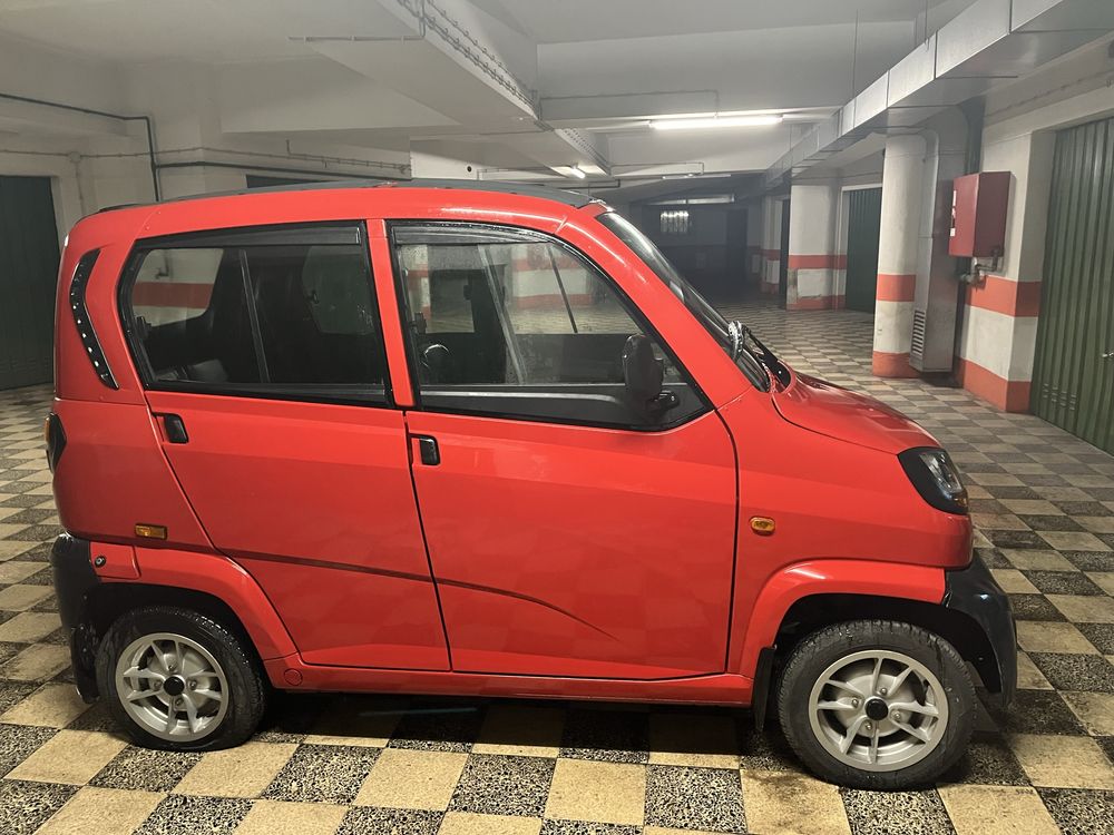 Microcar Bajaj Qute
