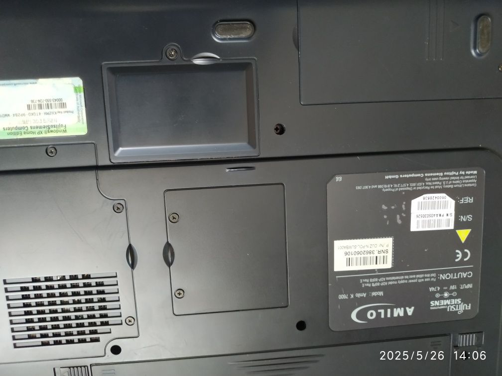 Fujitsu Siemens Amilo K 7600