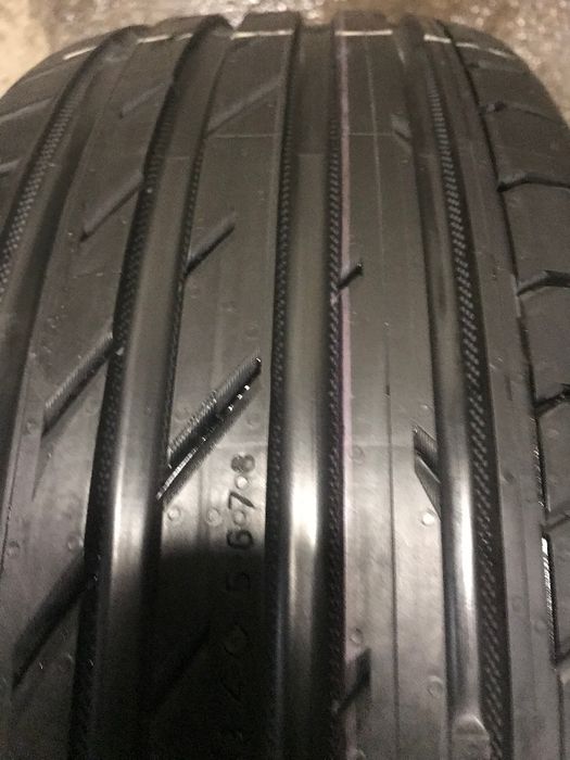 Opona 225 55 R17 Nokian lato