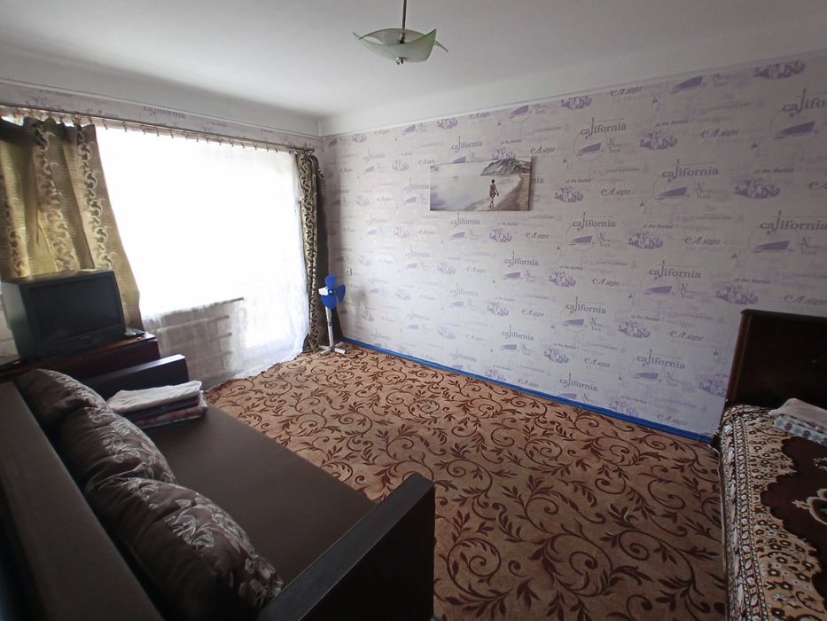 Чистая однушка с автономкой. Всё рядом.