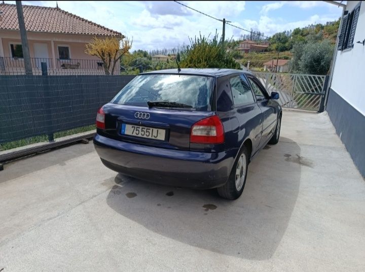 Audi A3 1.6 gasolina 101cv