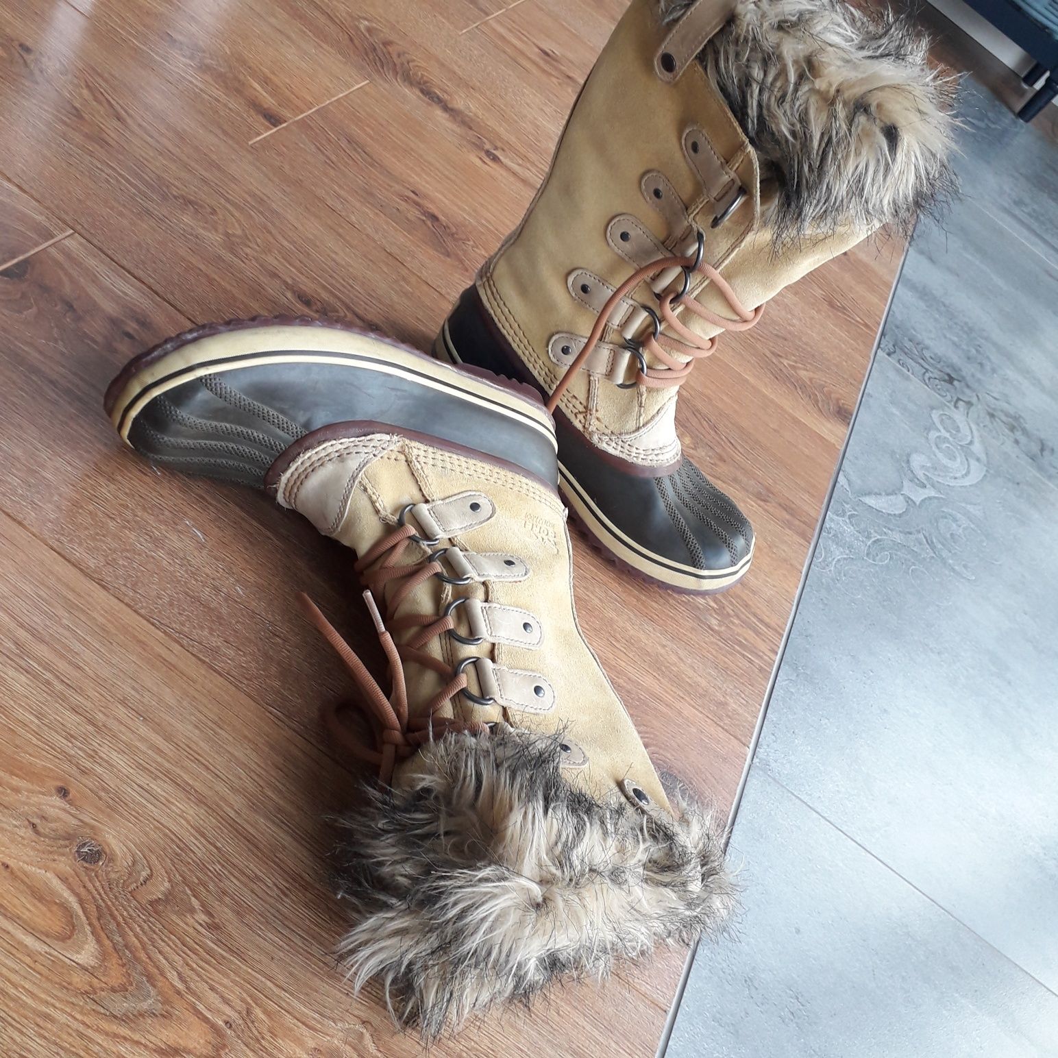 SOREL Joan of Arctic śniegowe buty zimowe kozaki damskie roz 38 - 25cm