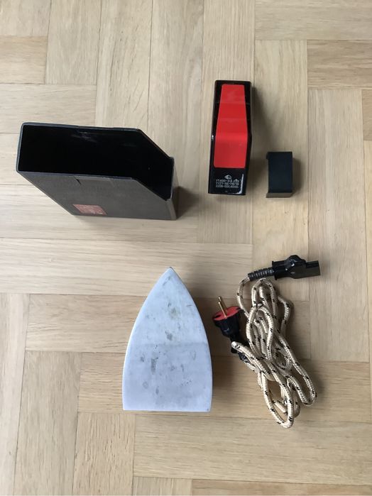 Утюг дорожный