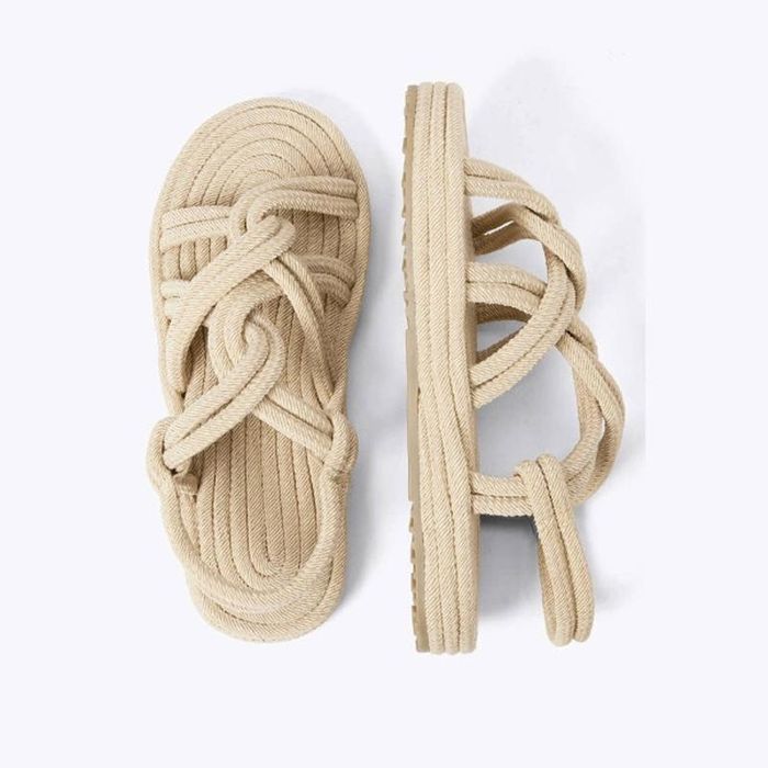 Плетеные сандали Oysho