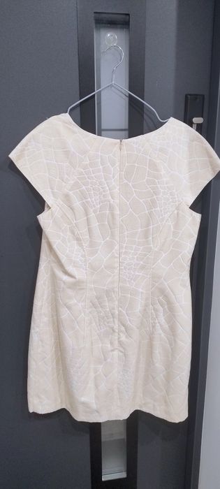 Sukienka przed kolano