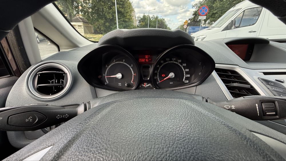 Ford Fiesta 1.4 benzyna Salon pl