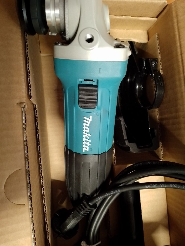 Szlifierka kątowa Makita GA5030R