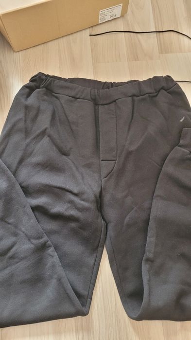 Czarne dresy męskie