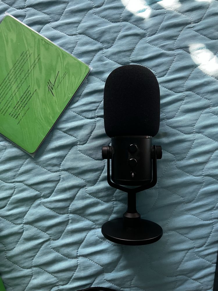 Razer Seiren Elite – Microfone USB Profissional (como novo)