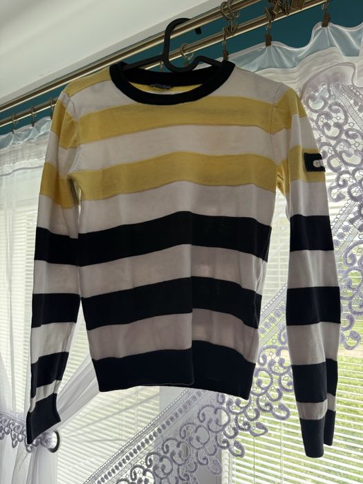 Sweter Guess rozniar 152