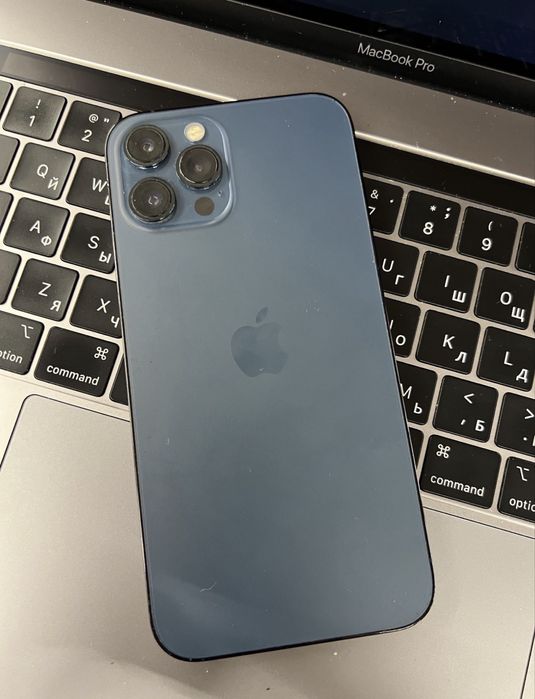 IPhone 12 Pro blue 256 GB