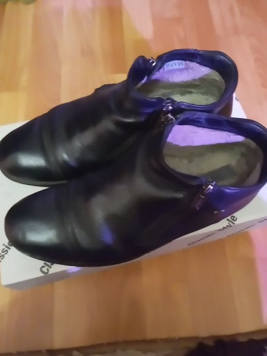 Продам кожаные ботинки