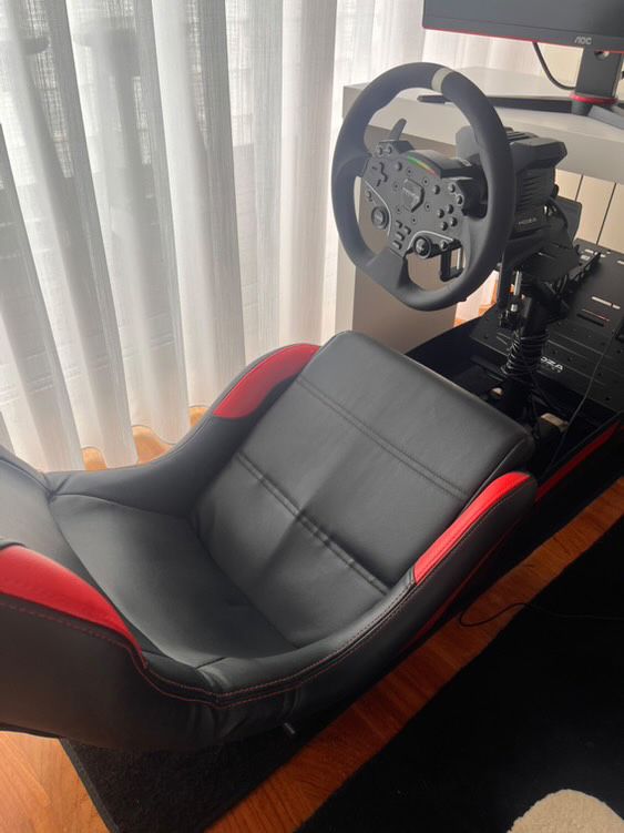 COCKPIT COMPLETO - Moza R3 + Cadeira FX1 + iRacing 1 ano
